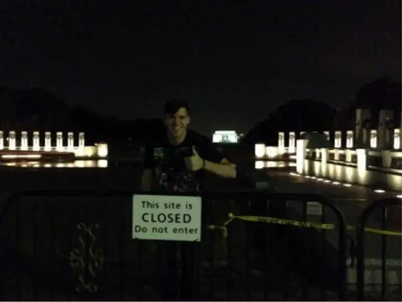 WWII memorial during gov't shutdown